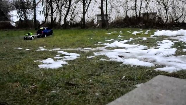 Tamiya Toyota Tundra mit Quad & Snowmobil смотреть онлайн