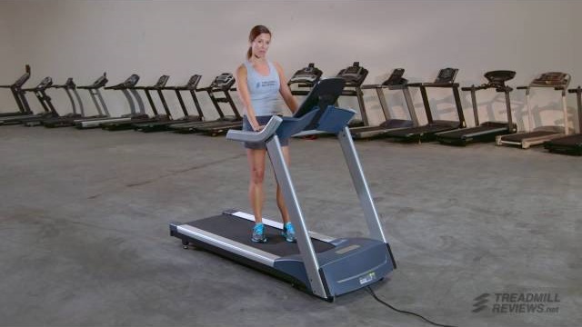 Precor TRM 223 Treadmill Review смотреть онлайн