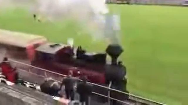 Паровоз на футбольном поле. Rainway on stadium. Wow ! смотреть онлайн