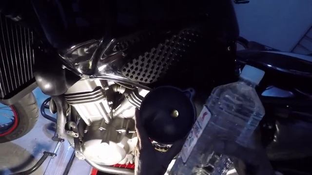 Honda Transalp 650 – замена антифриза смотреть онлайн