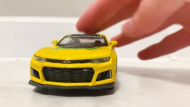 Обзор игрушечных гоночных машинок для детей смотреть онлайн