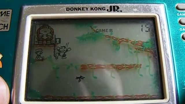 Nintendo Game & Watch Donkey Kong Jr смотреть онлайн