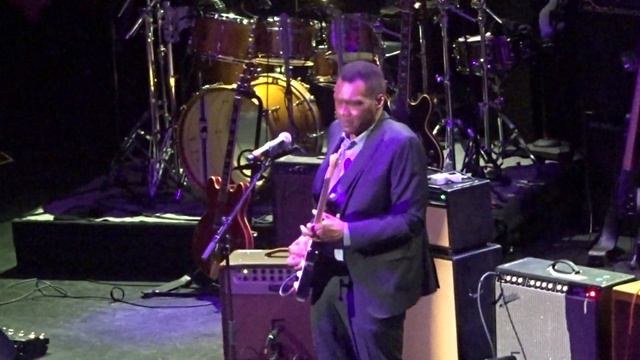 BB King Tribute "Troubles, Troubles, Troubles" - Robert Cray смотреть онлайн