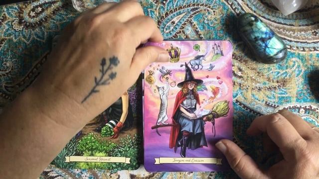 Everyday Witch Oracle смотреть онлайн