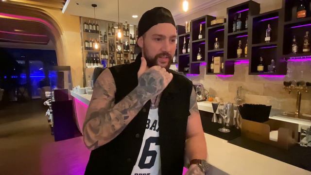 «Микрофоны по кайфу» с Олегом Кензовым смотреть онлайн