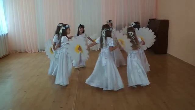 Танец "Ромашковое поле" смотреть онлайн
