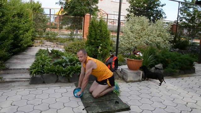 Гимнастический ролик С чего начать. Первые упражнения для всех смотреть онлайн