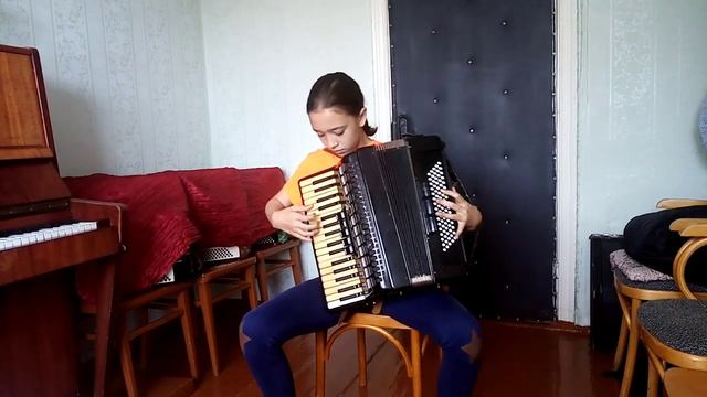 Гайдамака Александра "На мосточке" смотреть онлайн