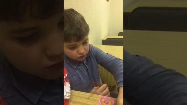 Аутист. Первая встреча. Выпуск 1. Видео 2. смотреть онлайн