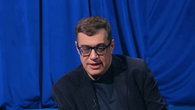 Критическое мышление, «Что? Где? Когда?» и поколение тик-тока | На Авансцене Максим Поташев #3 смотреть онлайн