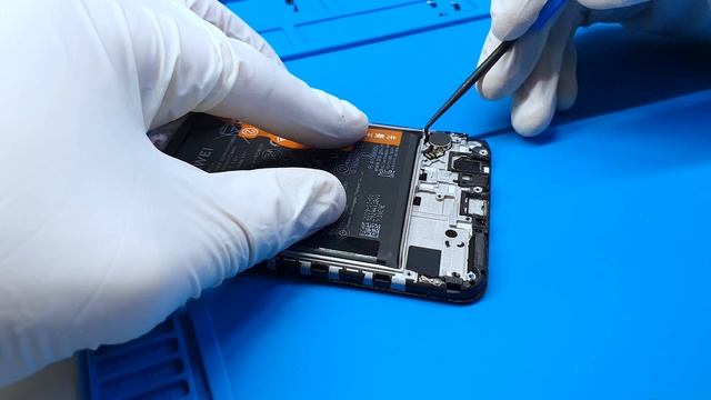 Huawei P Smart 2019 (POT-LX1) Teardown & Screen replacement смотреть онлайн