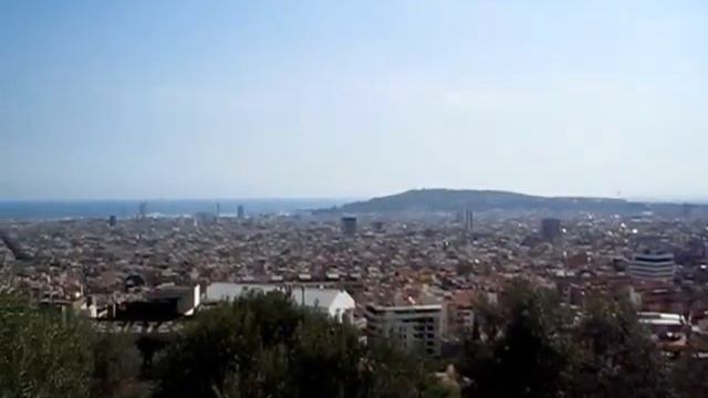 View from Parque Guell in Barcelona смотреть онлайн