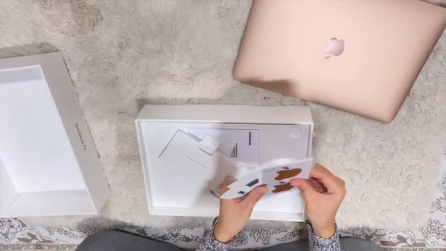 MacBook Air M1: 2020 in Gold | UNBOXING смотреть онлайн