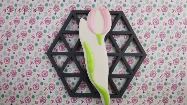 Пряник - Тюльпан на 8 Марта. Мастер-класс по пряникам. Cookies with icing. Decorated cookies. смотреть онлайн
