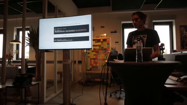 Deploying Frontend web applications with containers Jose Moreira смотреть онлайн