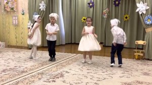 Танец «Зайцев» в исполнении детей подготовительной группы.