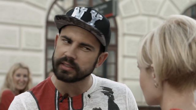 Богач-бедняк. Площадь трёх вокзалов смотреть онлайн