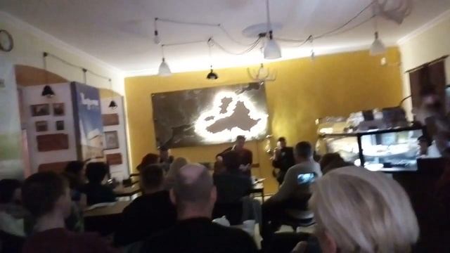 Акустический вечер Алекса Графа в кафе Херсон смотреть онлайн