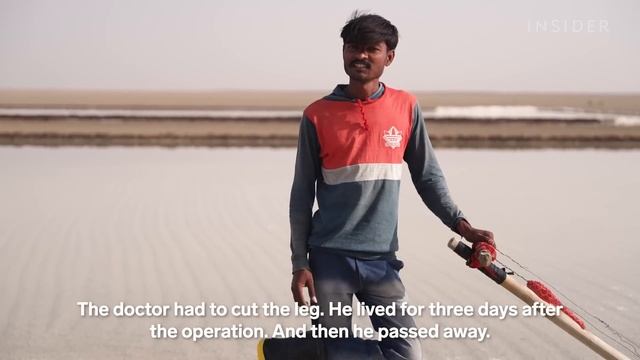 Why Salt Farmers Risk Their Lives To Harvest Desert Salt For $4 A Ton | Big Business смотреть онлайн