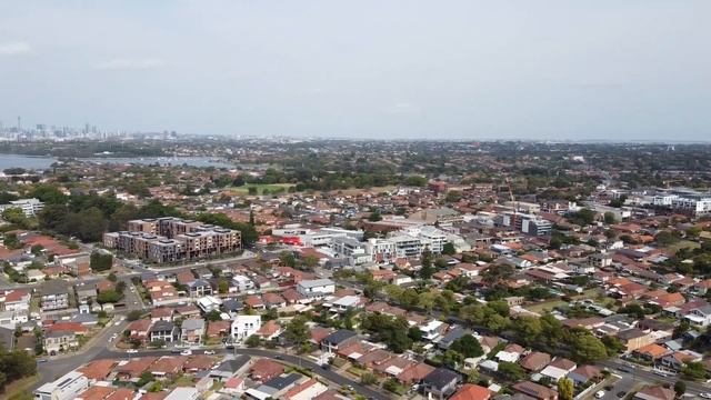 Mavic Mini - 1st flight @ Hen & Chicken Bay, Sydney, Australia смотреть онлайн