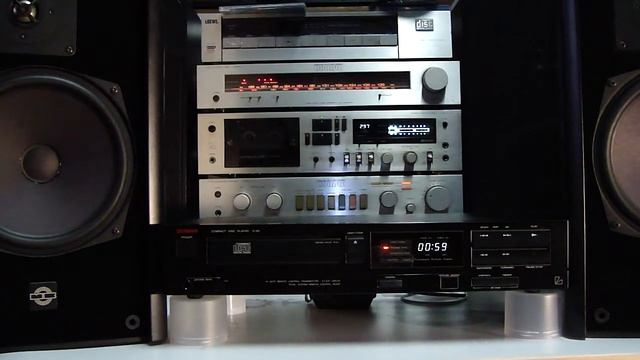 LUXMAN D-90 plays Ed Sheeran`s - "Don`t" смотреть онлайн