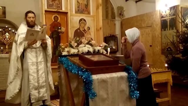 Иерей Георгий читает Рождественское послание святейшего патриарха Московского и всея Руси Кирилла смотреть онлайн