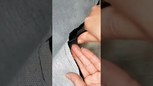 Как сшить чехол и выполнить перетяжку подлокотника дивана. Ссылка на урок в описании. смотреть онлайн