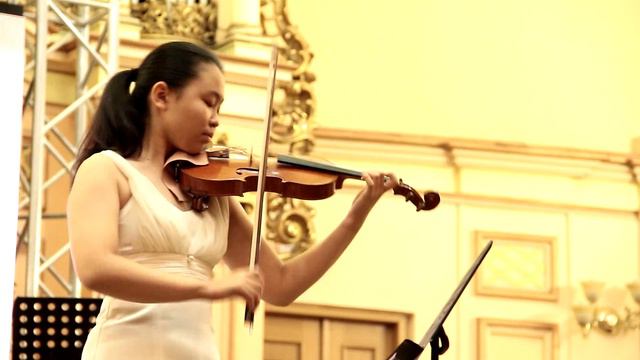 Yukino Otsuka (Japan)  J. S. Bach. Partita Violin No. 3 Preludio, Loure, Gavotte En Rondeau