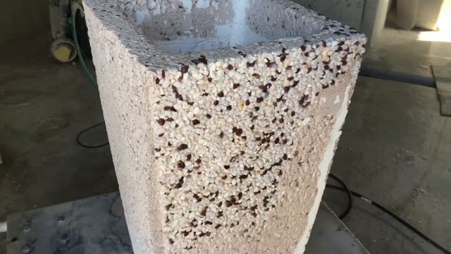 Вазон уличный бетонный с открытой фактурой мраморной крошки по технологии мытый бетон. смотреть онлайн