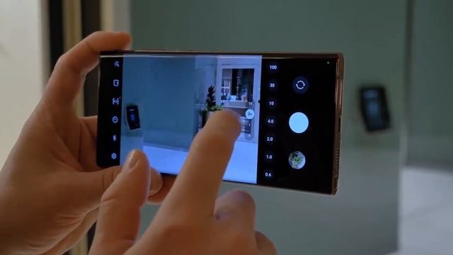 Samsung Galaxy S22 vs S22 Ultra - СТОИТ ЛИ ПЕРЕПЛАЧИВАТЬ? смотреть онлайн