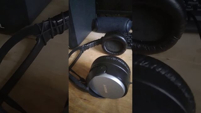 дешёвые полноразмерные Bluetooth наушники Sony смотреть онлайн