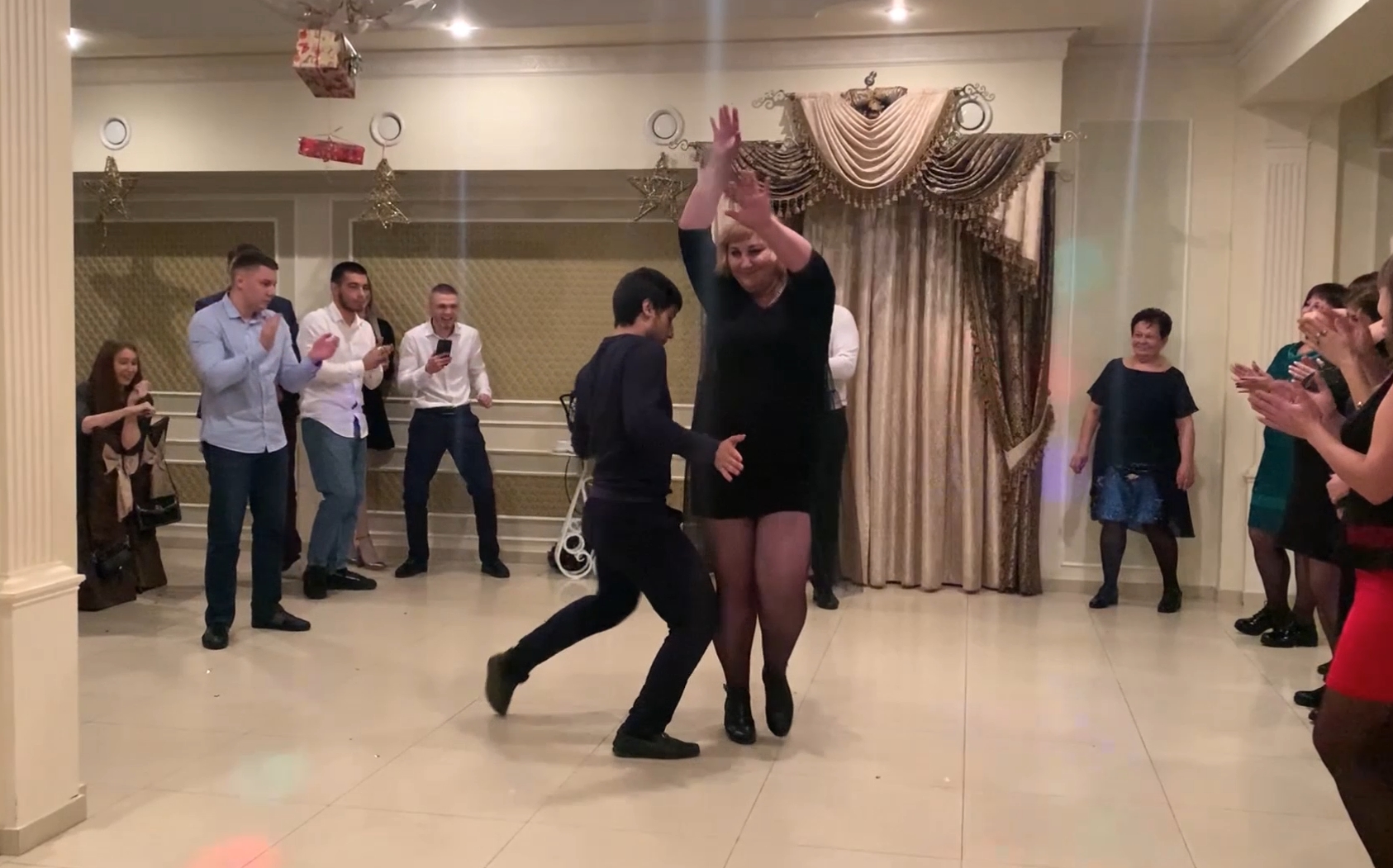 Танцевальный батл! Смотрел 100000 раз! смотреть онлайн