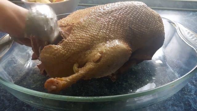 УТКА с АПЕЛЬСИНОМ и ЯБЛОКАМИ запеченная в духовке смотреть онлайн