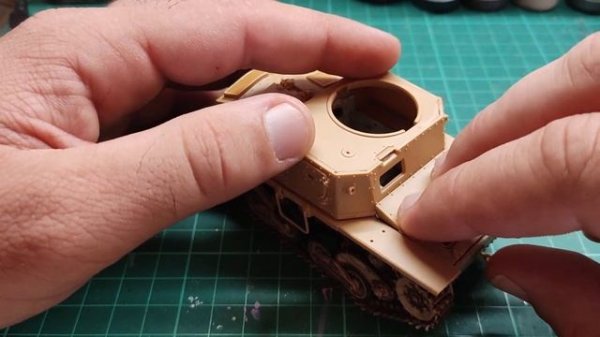 Carro Armato L6/40 Part 4 1/35 scale Italeri (6469)