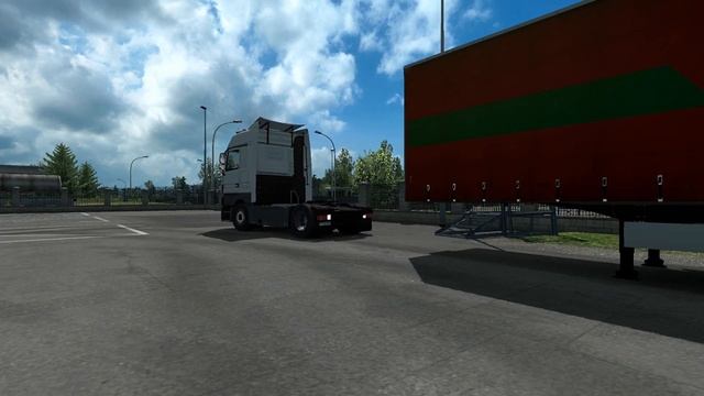 ETS 2 Новая фура, в гараже, загрузка !!!! смотреть онлайн