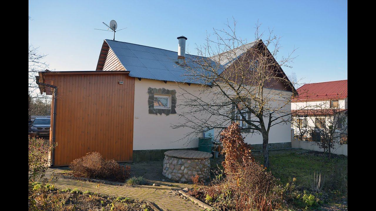 Залез на чердак дома, который продается в с. Покровское смотреть онлайн