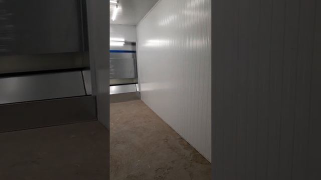 Чистая комната с покрасочным шкафом ОКВ4000 и приточным пленумом 4х2 м. Нагрев -дизельная горелка. смотреть онлайн