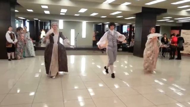 8 Менуэт с веером смотреть онлайн