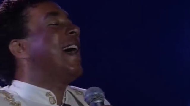 SMOKEY ROBINSON / Ooh Baby Baby смотреть онлайн