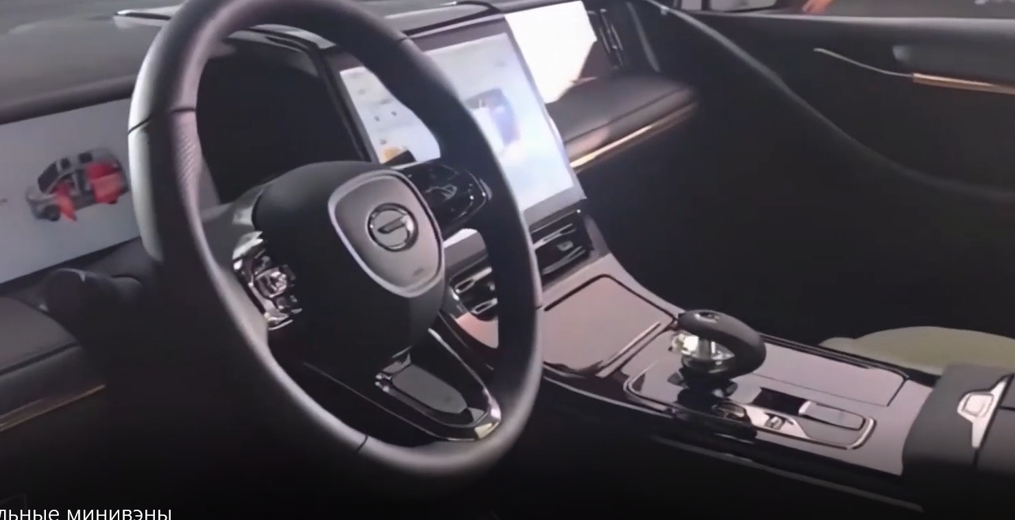 Премиальные минивэны.Видео обзор.