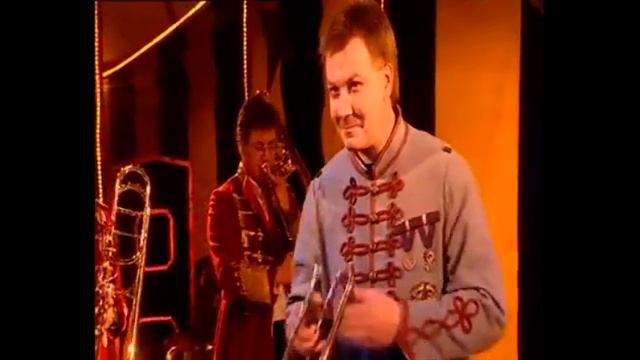 Ансамбль клоунов тромбонистов смотреть онлайн