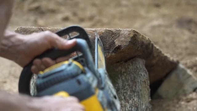 Thumb Bucket Ep 4 (Building Wood and Rock Jumps!) смотреть онлайн