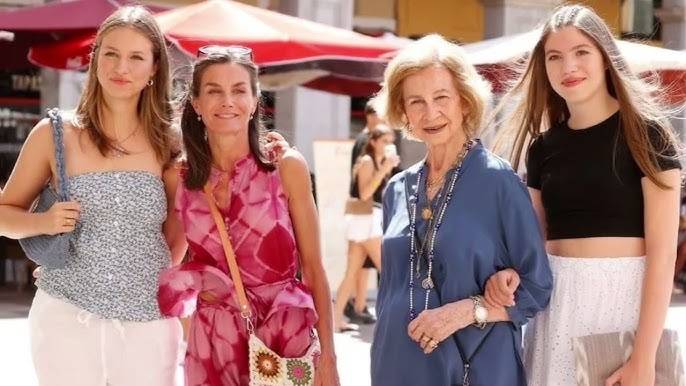 Spanish royal family 2024 смотреть онлайн