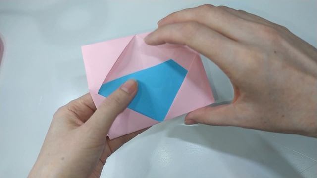 Подставка для карандашей и ручек из бумаги. Оригами. How to Make Pen Stand || Origami Pen Holder. смотреть онлайн