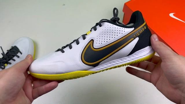 Nike Tiempo Legend 9 Pro IC - White/Dark Smoke Grey/Black/Yellow смотреть онлайн