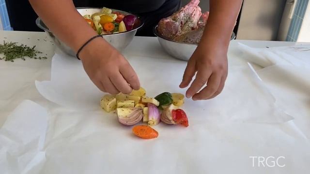 HOW TO MAKE LAMB KLEFTIKO | @therealgreekchef смотреть онлайн