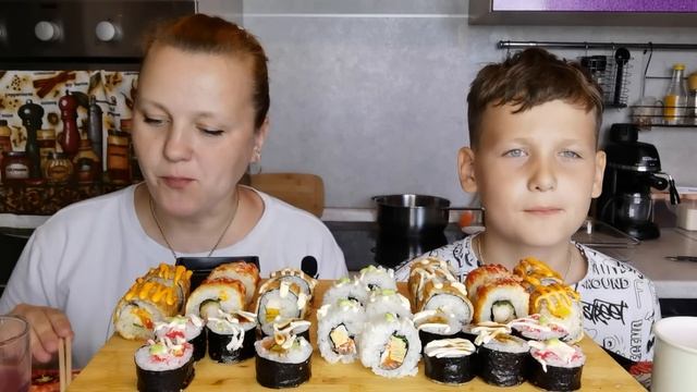 Мукбанг Запечённые Роллы/За Машин диплом/Отвечаем на вопросы смотреть онлайн