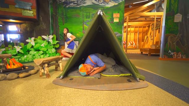 Blippi Visits a Science Museum | Blippi | Kids Songs | Moonbug Kids смотреть онлайн