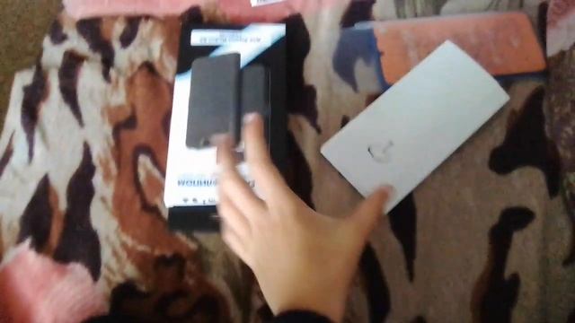 Распаковка телефона мем(когда другу подарили телефон на др и ты препёр к нему) смотреть онлайн