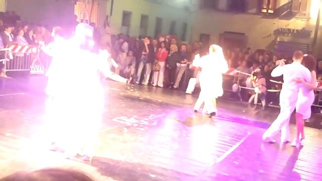 Firenze - Notte Bianca 2012 - Esibizione Tango club II° gruppo - milonga смотреть онлайн
